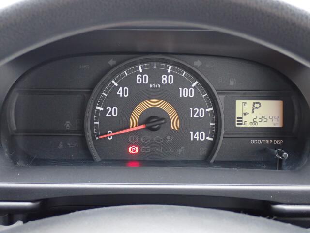 Daihatsu Hijet Cargo 12