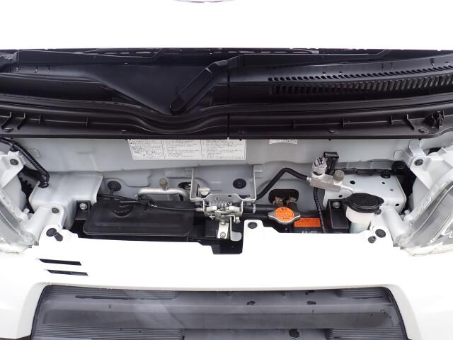 Daihatsu Hijet Cargo 9