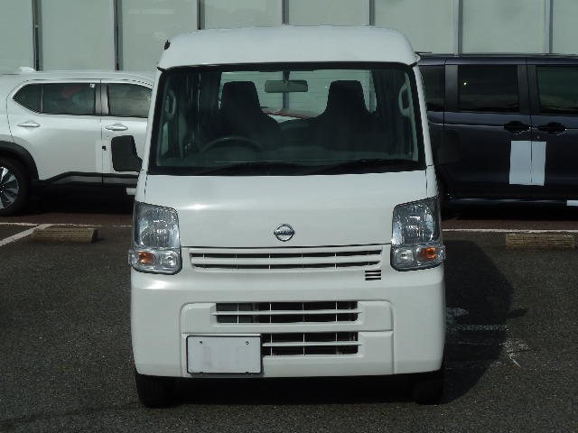 Nissan NV100 Clipper 2
