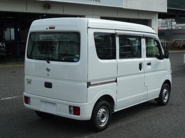 Nissan NV100 Clipper 5