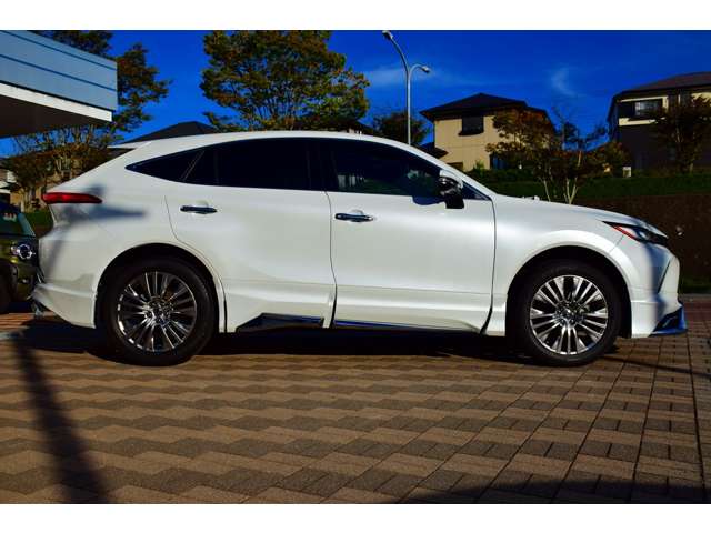 Toyota Harrier 2