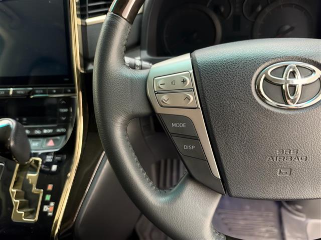 Toyota Vellfire 12