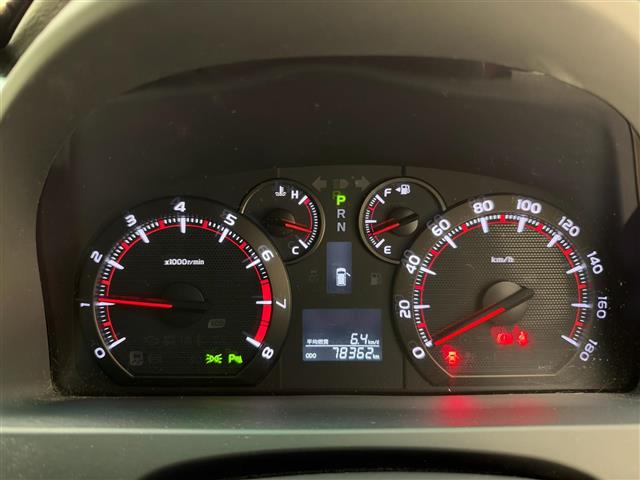 Toyota Vellfire 2