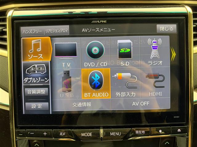 Toyota Vellfire 4