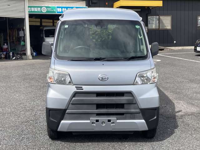 Daihatsu Hijet Cargo 12