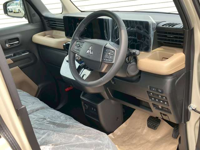Mitsubishi Delica Mini 12