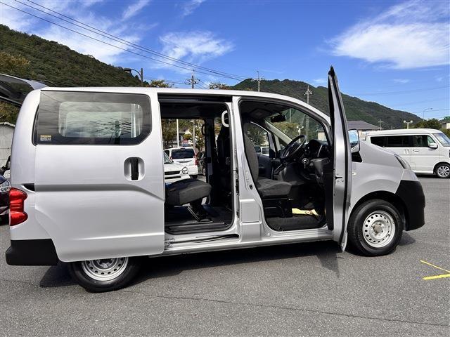 Mitsubishi Delica Van 6