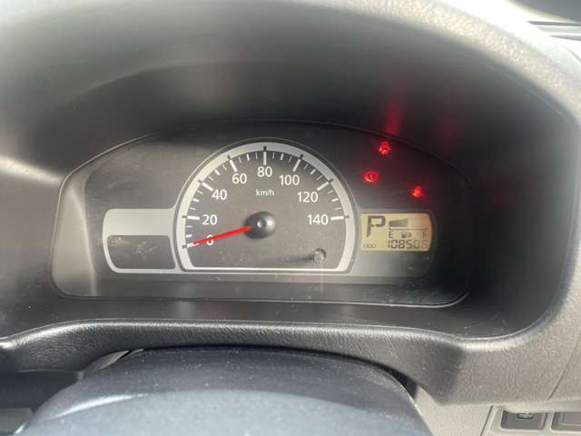 Nissan NV100 Clipper 6