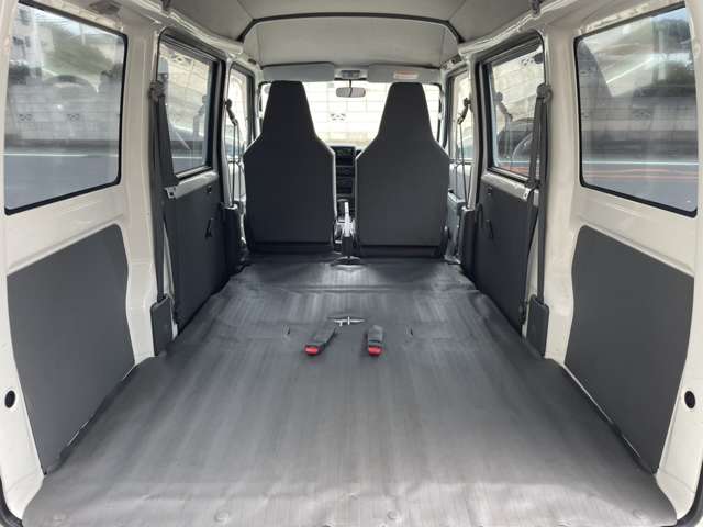 Nissan NV100 Clipper 9