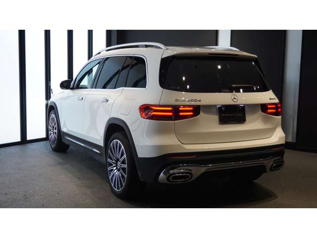 Mercedes-Benz GLB 8
