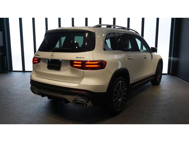 Mercedes-Benz GLB 10