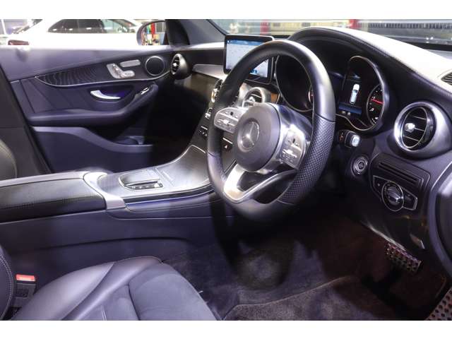 Mercedes-Benz GLC 10