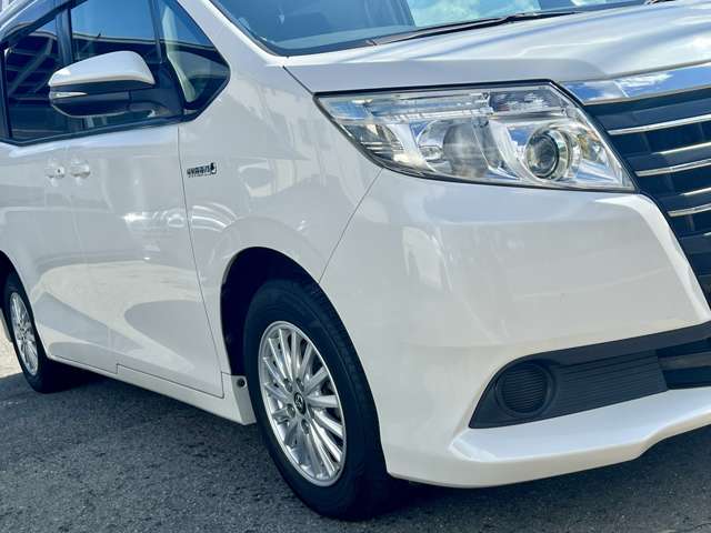 Toyota Noah 6