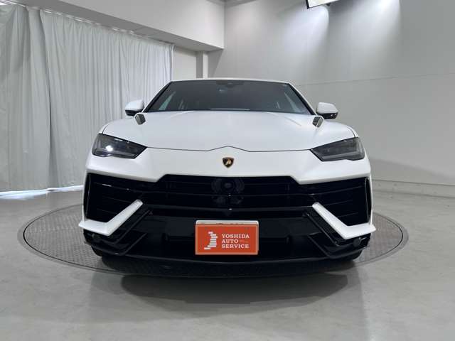 Lamborghini ウルス 2
