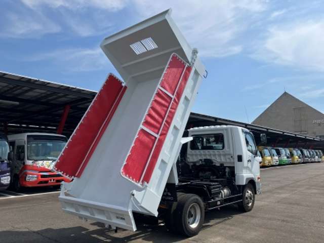 Mitsubishi Fuso Fighter 8