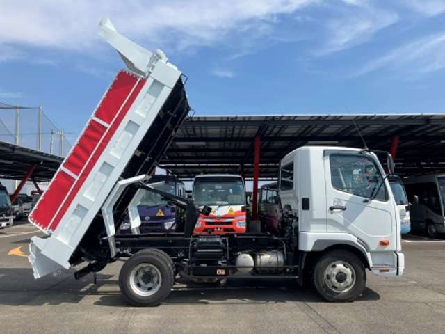 Mitsubishi Fuso Fighter 9
