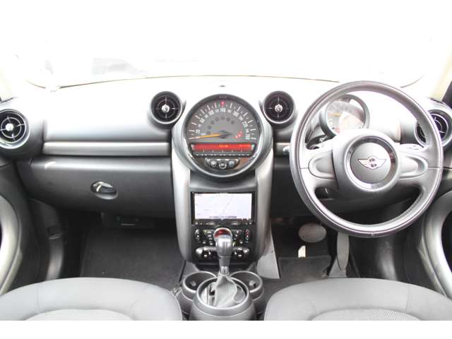 MINI Crossover 2