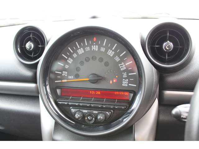 MINI Crossover 9