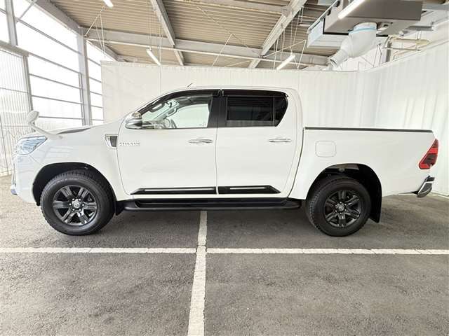Toyota Hilux 6