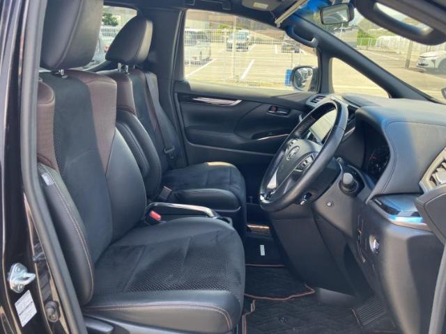 Toyota Alphard 2