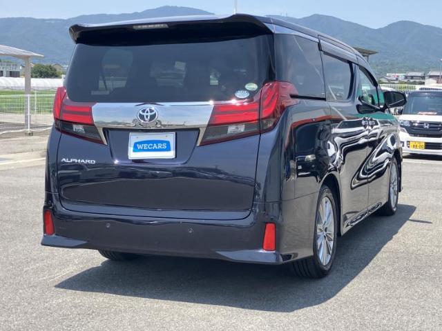 Toyota Alphard 6