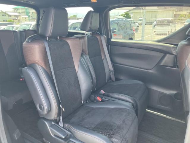 Toyota Alphard 7