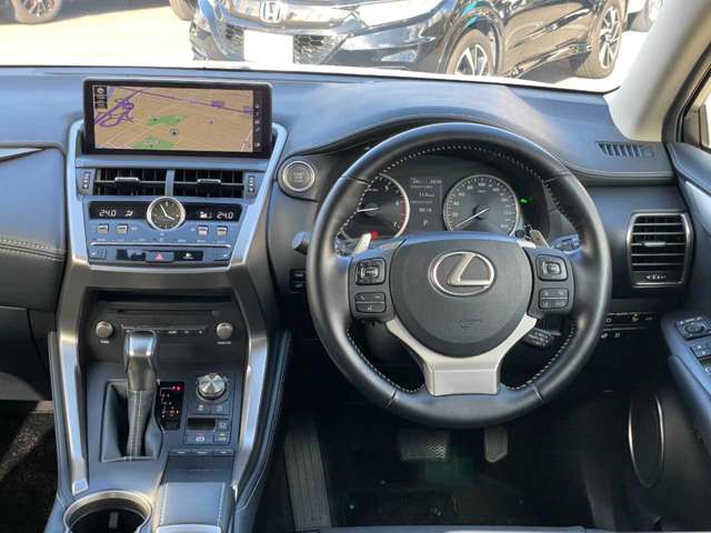 Lexus NX 2