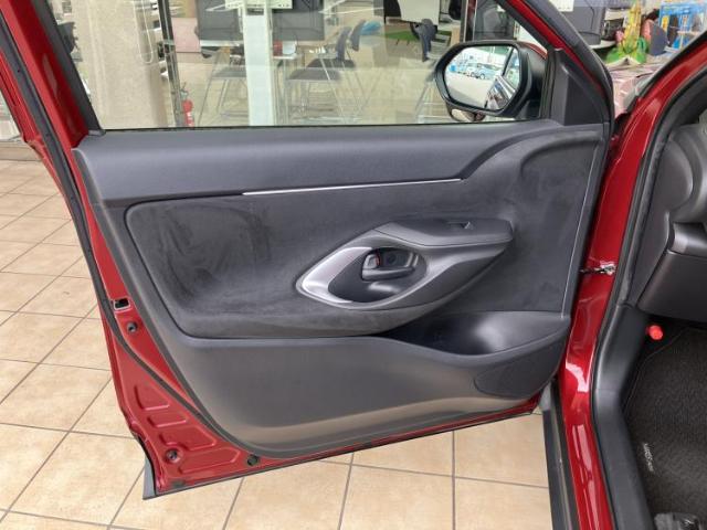 Toyota Yaris Cross 8