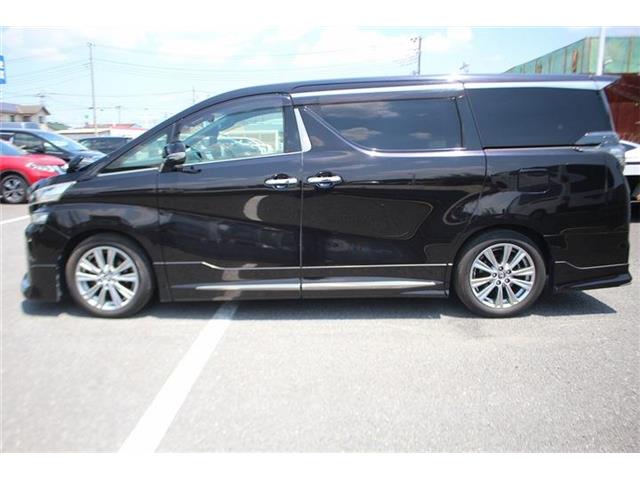 Toyota Vellfire 12