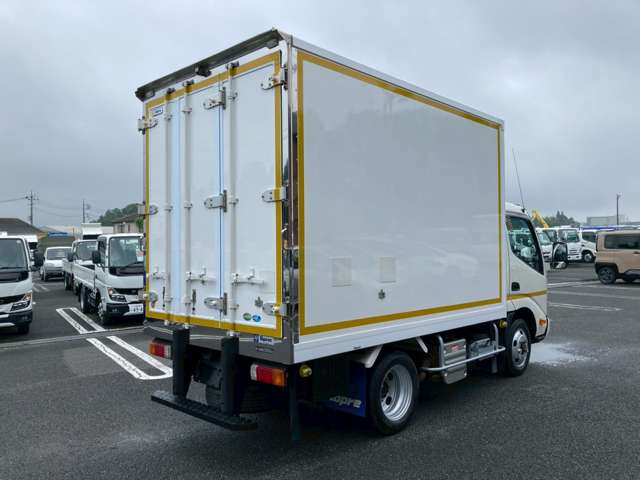 Hino Dutro 5