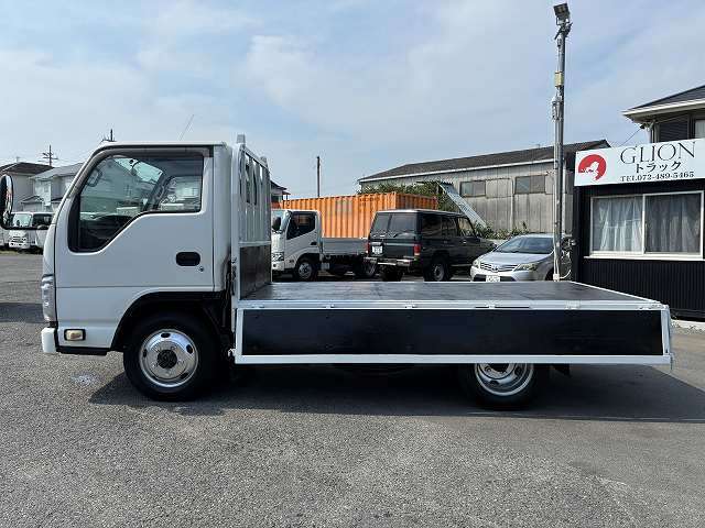 Isuzu Elf 11