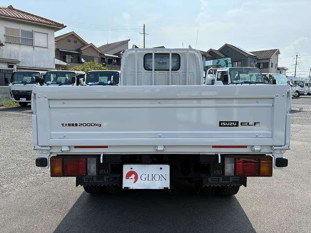 Isuzu Elf 7