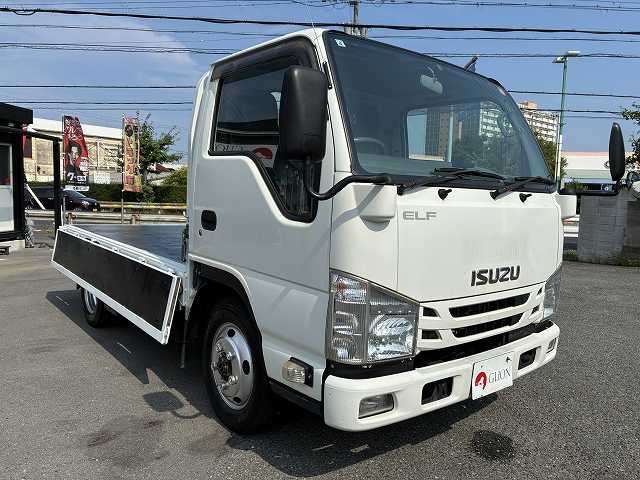 Isuzu Elf 10