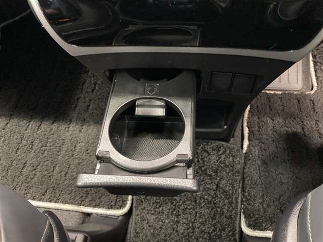 Toyota Voxy 12