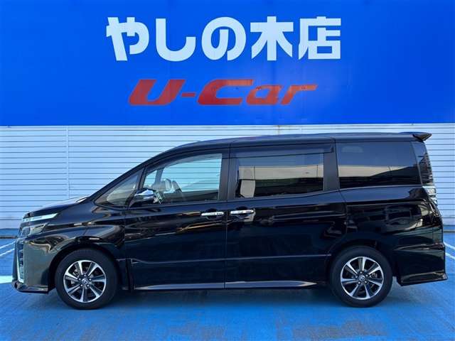 Toyota Voxy 2