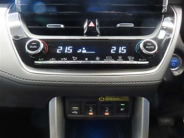 Toyota Corolla Cross 12