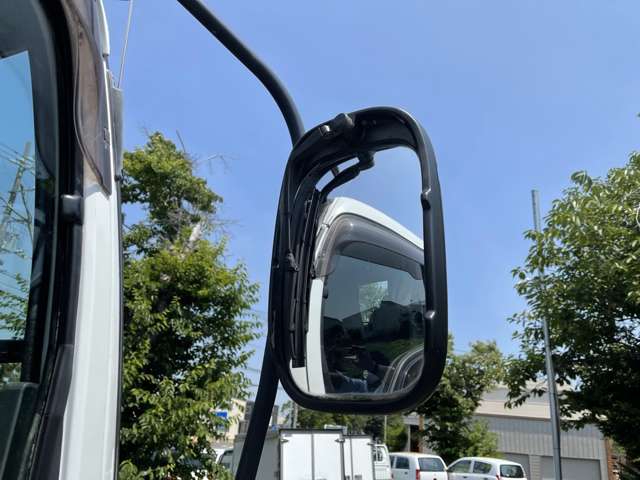 Isuzu Forward 11