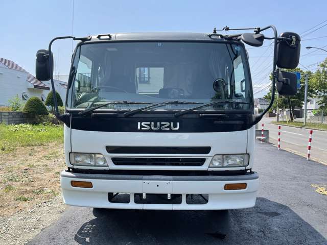 Isuzu Forward 2