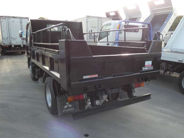 Mitsubishi Fuso Canter 7