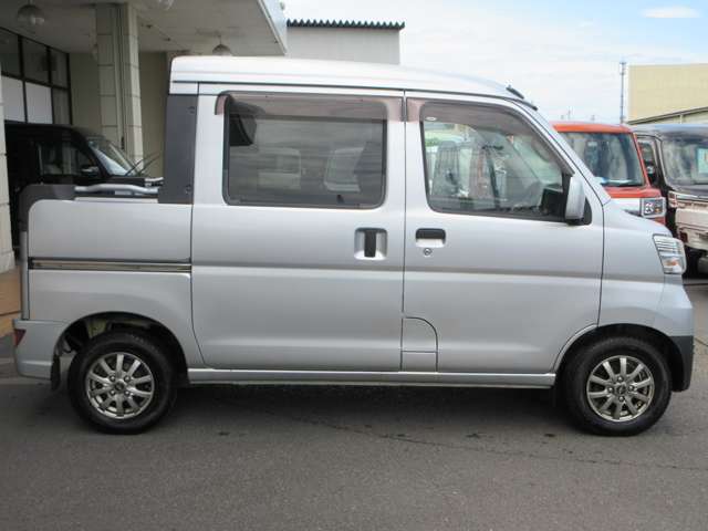 Daihatsu Hijet Deck Van 7