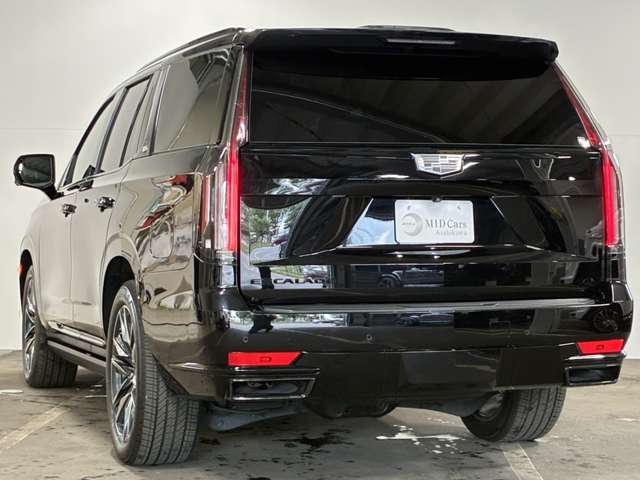 Cadillac エスカレード 8