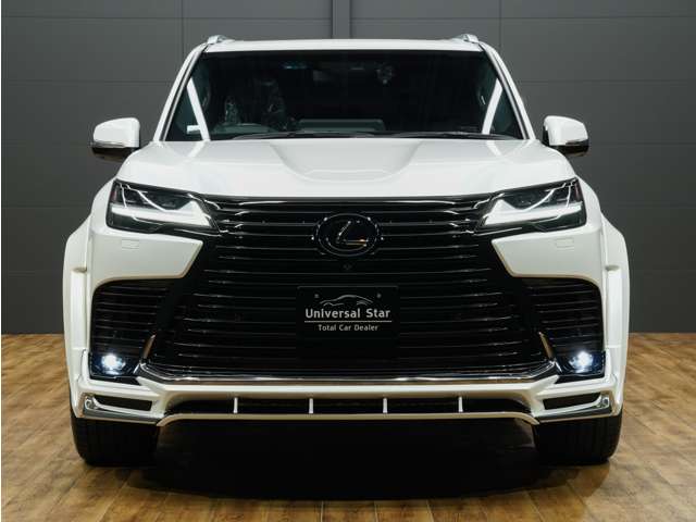 Lexus LX 9