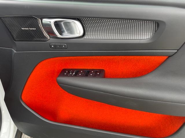 Volvo XC40 12