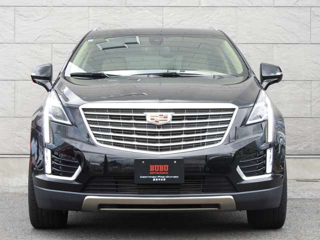 Cadillac XT5Crossover 3
