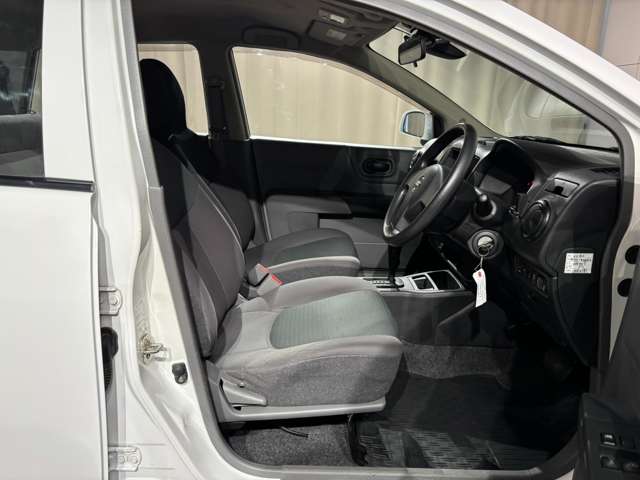 Nissan NV150 AD 8