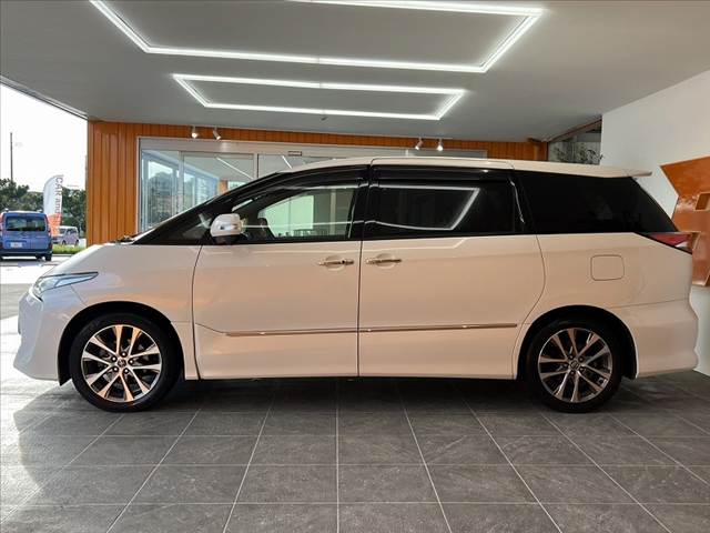 Toyota Estima 11