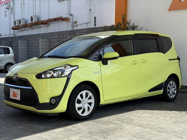 Toyota Sienta 10