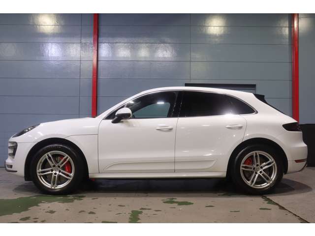 Porsche Macan 6