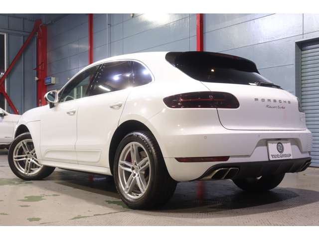 Porsche Macan 7