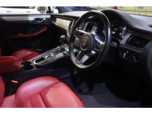 Porsche Macan 10